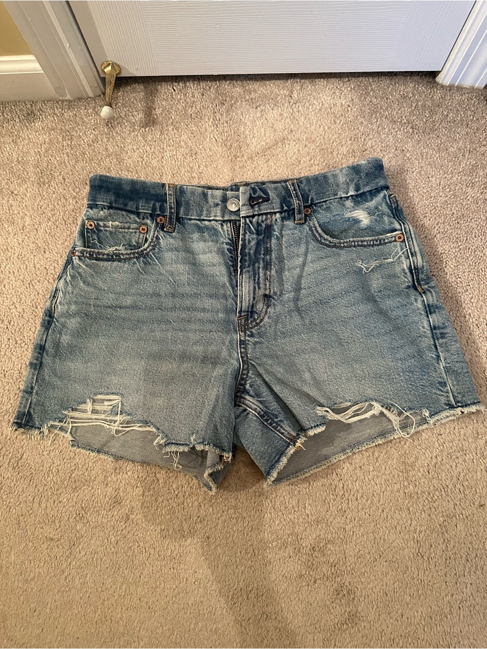 Curvy Relaxed Size 4 Jean Short